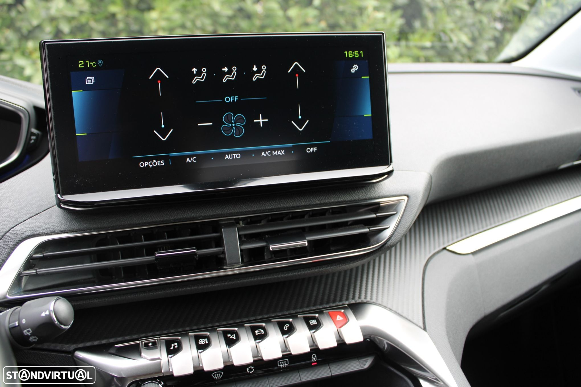 Peugeot 3008 1.6 Hybrid Allure e-EAT8 - 13