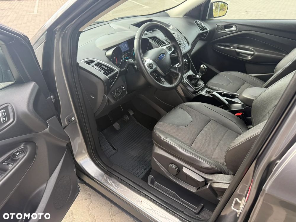 Ford Kuga 2.0 TDCi 4x4 Titanium - 18