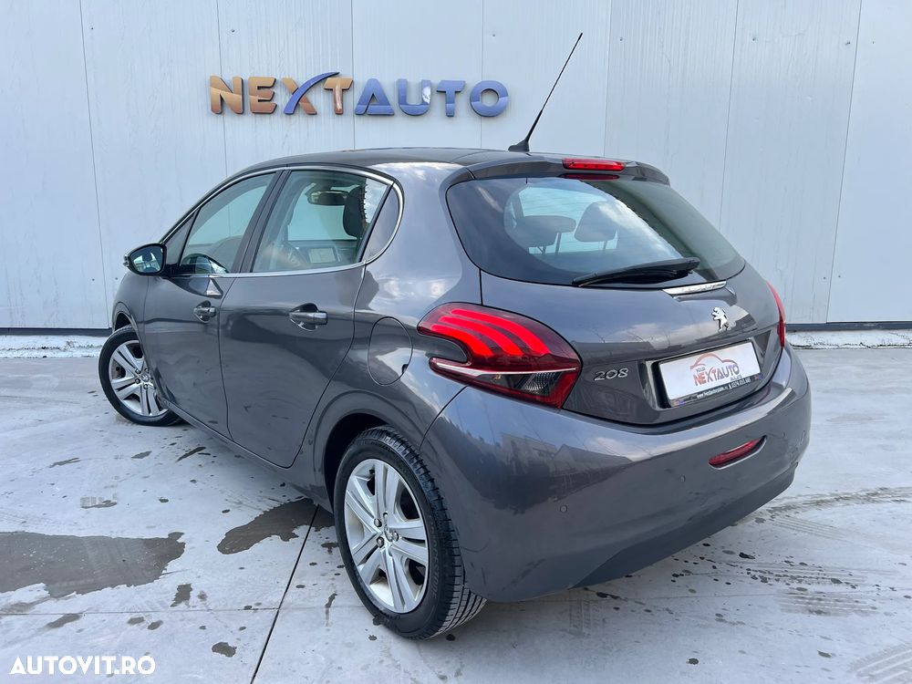 Peugeot 208 PureTech 110 Stop & Start Allure - 3