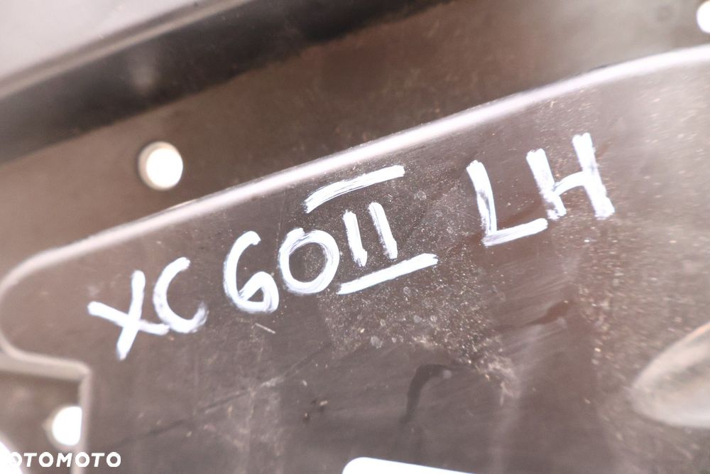 VOLVO XC60 II ŚLIZG ZDERZAKA LEWY TYŁ 32296032 - 5