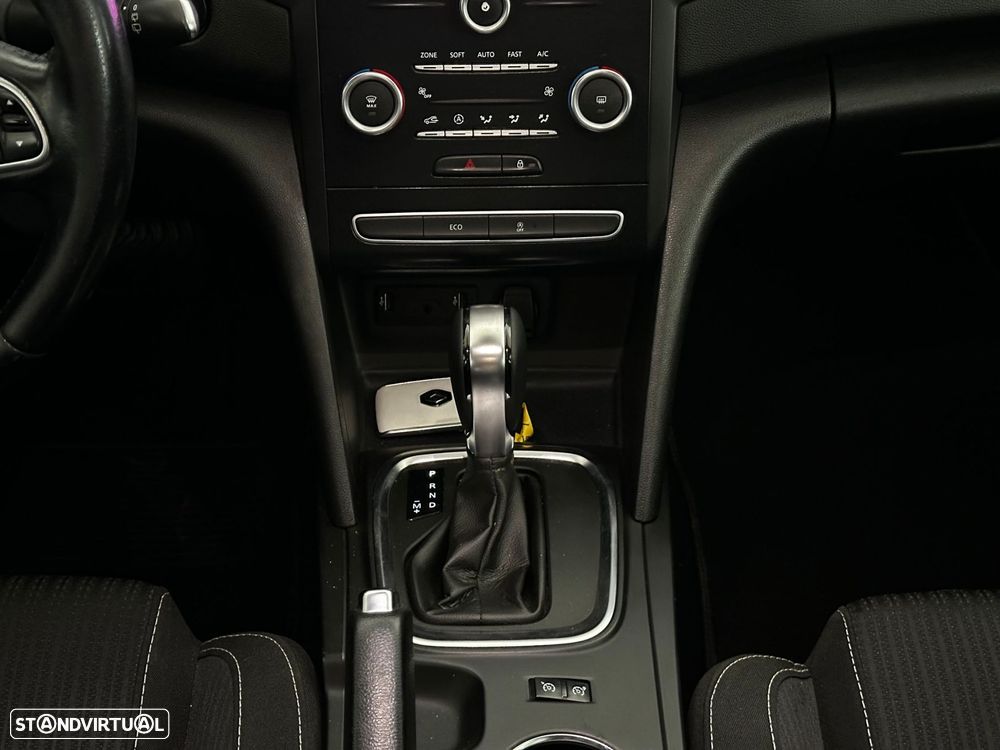 Renault Mégane Sport Tourer - 22