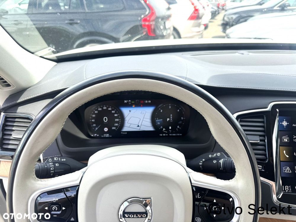 Volvo XC 90 - 13
