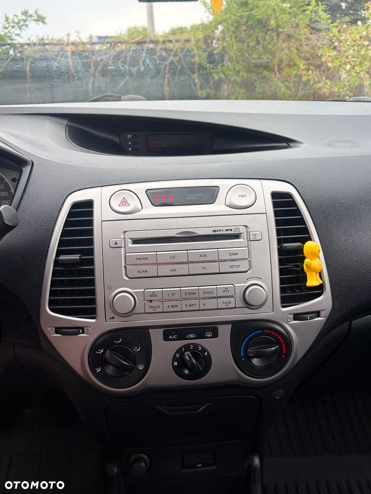 Hyundai i20 - 11