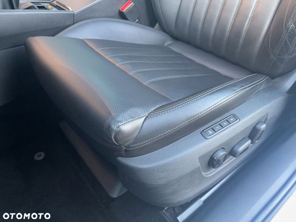 Skoda Superb 2.0 TDI L&K - 12