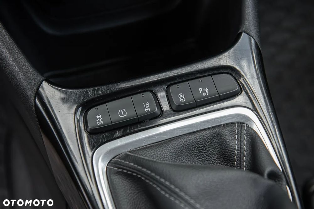 Opel Crossland X 1.2 T Eco Design Line S&S - 23