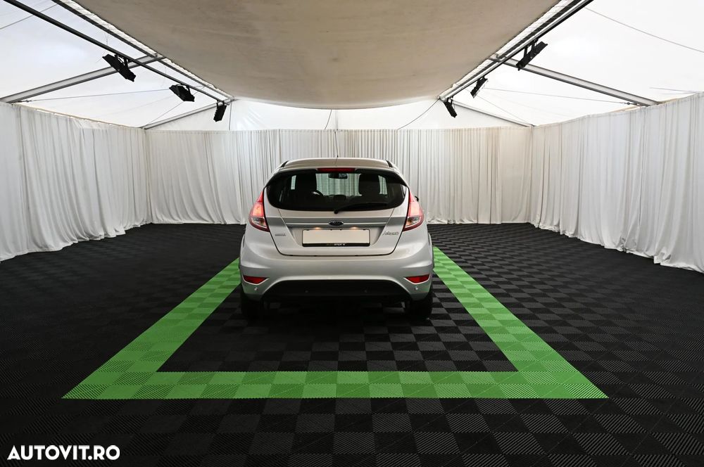 Ford Fiesta 1.0 EcoBoost Powershift Titanium - 6