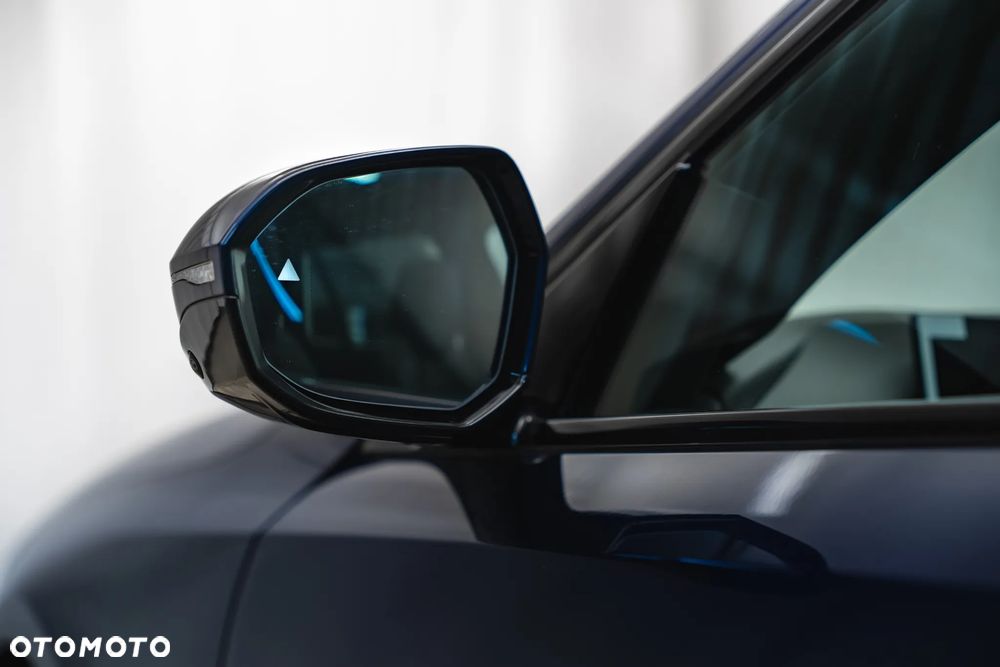 BMW Seria 5 540d xDrive mHEV M Sport - 11