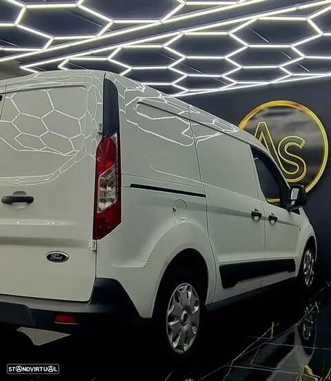 Ford Transit Connect L2 3 Lugares - 16