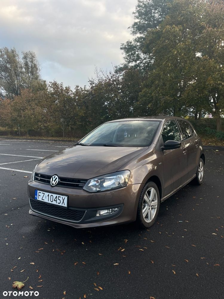Volkswagen Polo 1.4 16V Comfortline DSG - 1