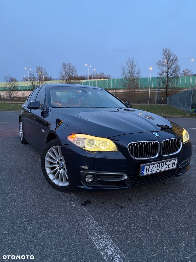 BMW Seria 5 535i Luxury Line - 2