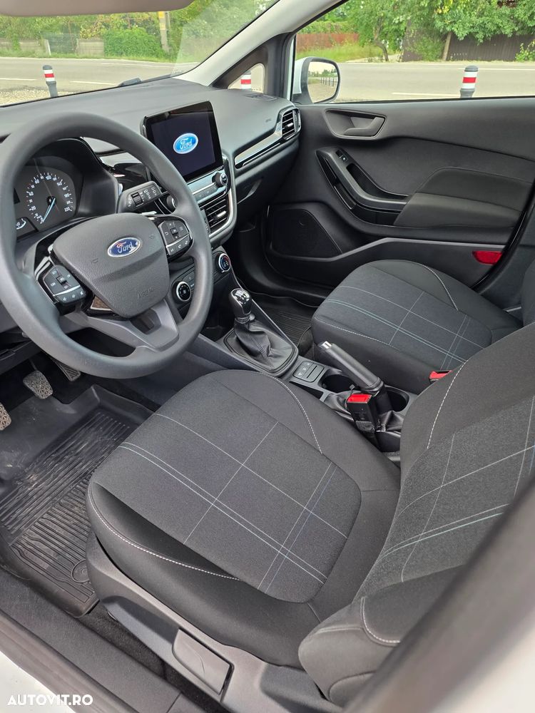 Ford Fiesta - 24