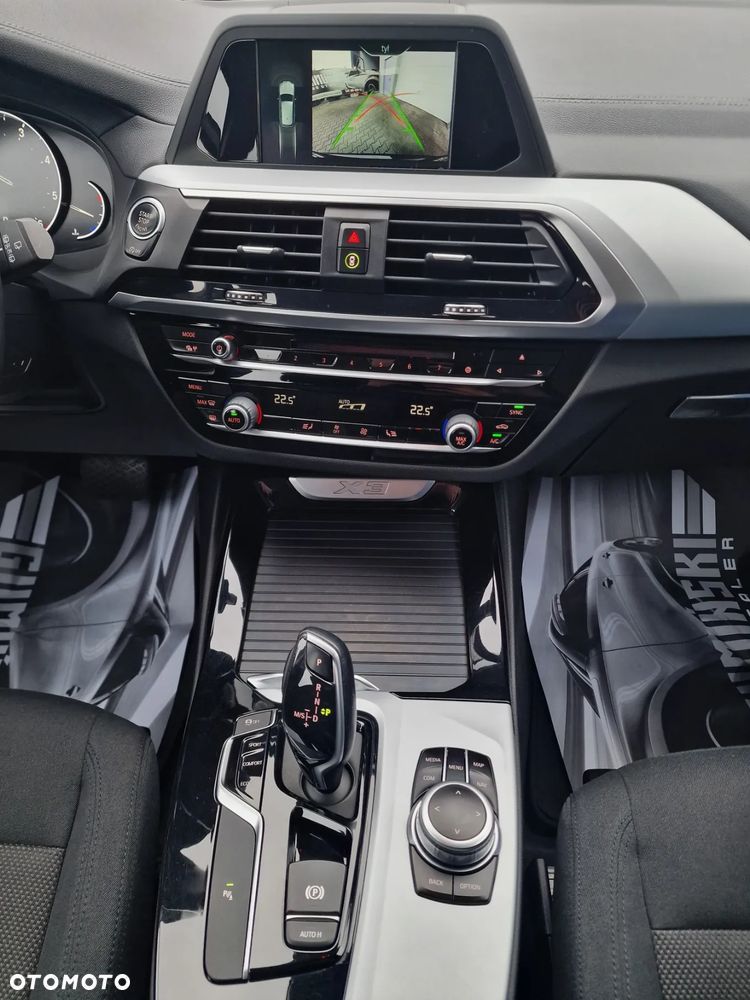 BMW X3 sDrive18d Advantage - 25