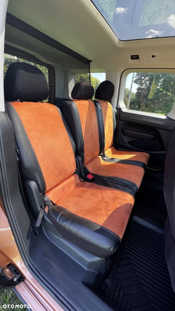 Volkswagen Caddy 2.0 TDI PanAmericana 4Motion - 12