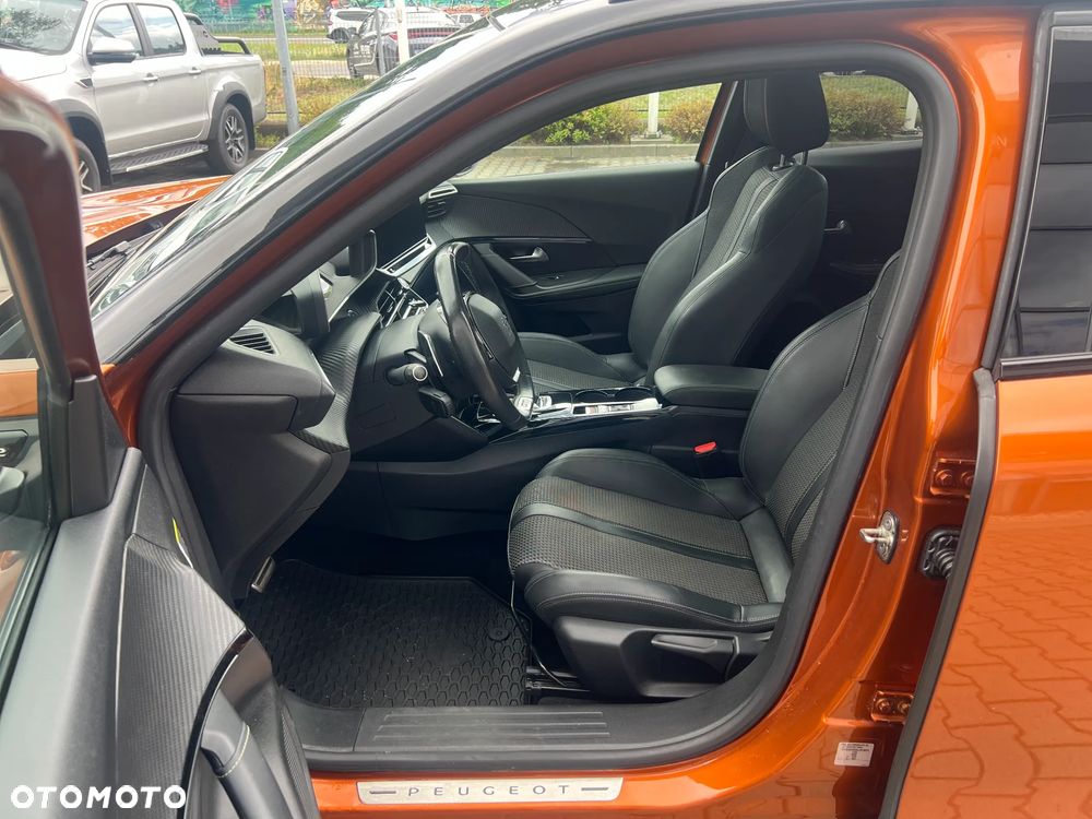Peugeot 2008 1.2 PureTech GT Line S&S EAT8 - 6