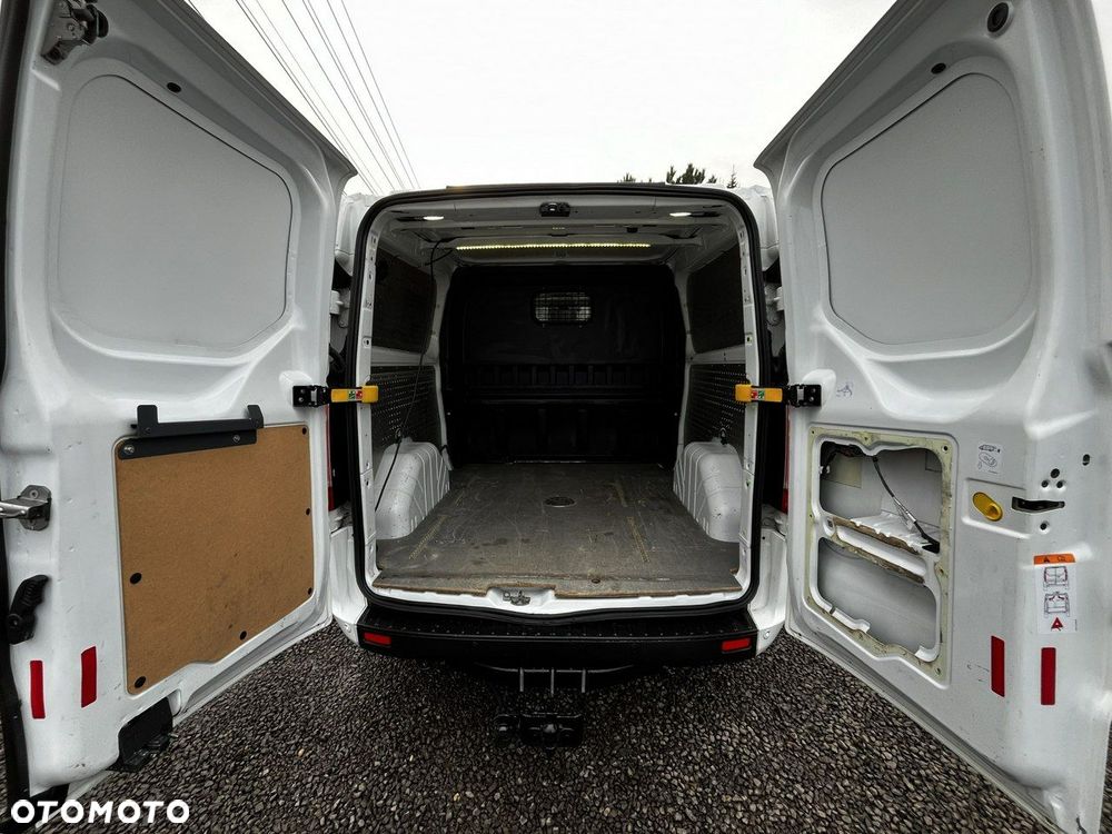 Ford Transit Custom - 13