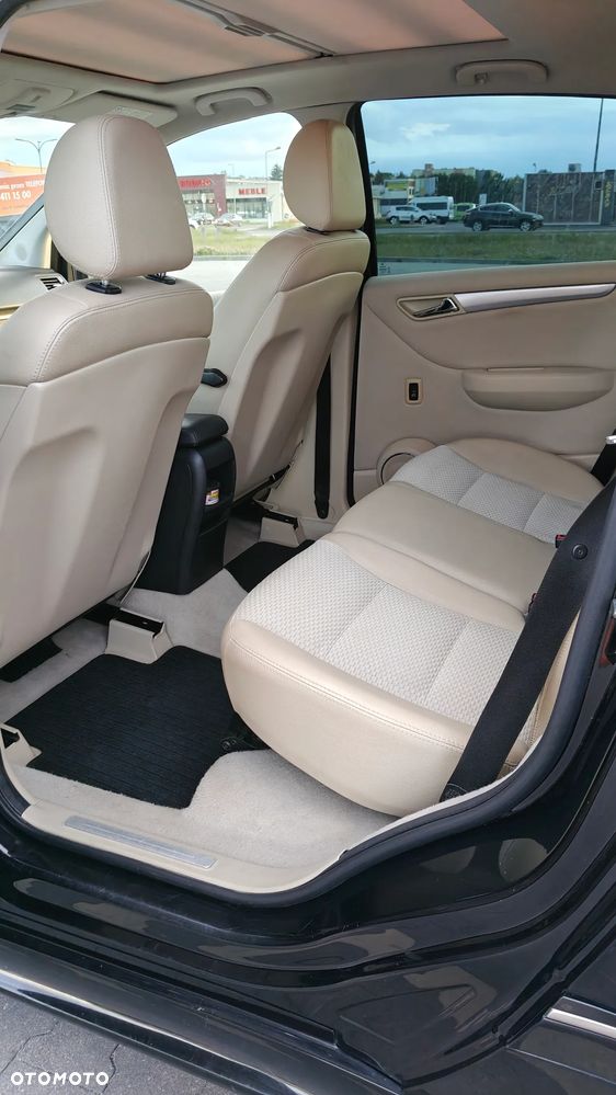 Mercedes-Benz Klasa B 180 CDI Autotronic - 13