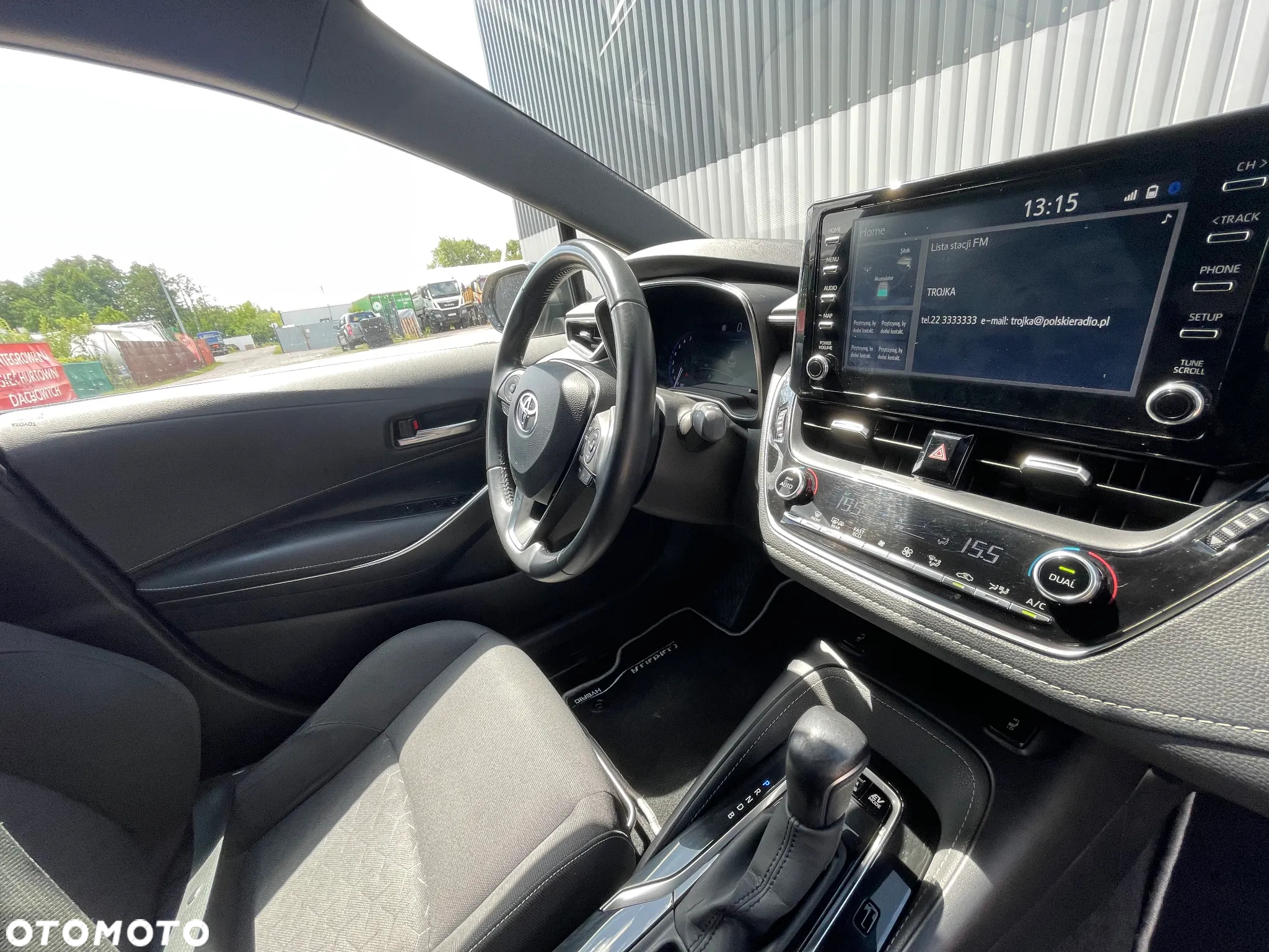 Toyota Corolla 1.8 Hybrid Comfort - 22