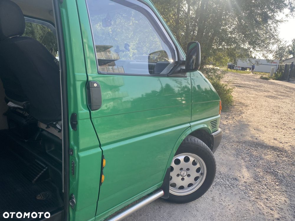 Volkswagen Transporter - 2