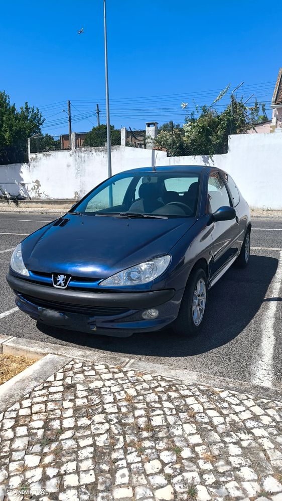 Peugeot 206 - 1