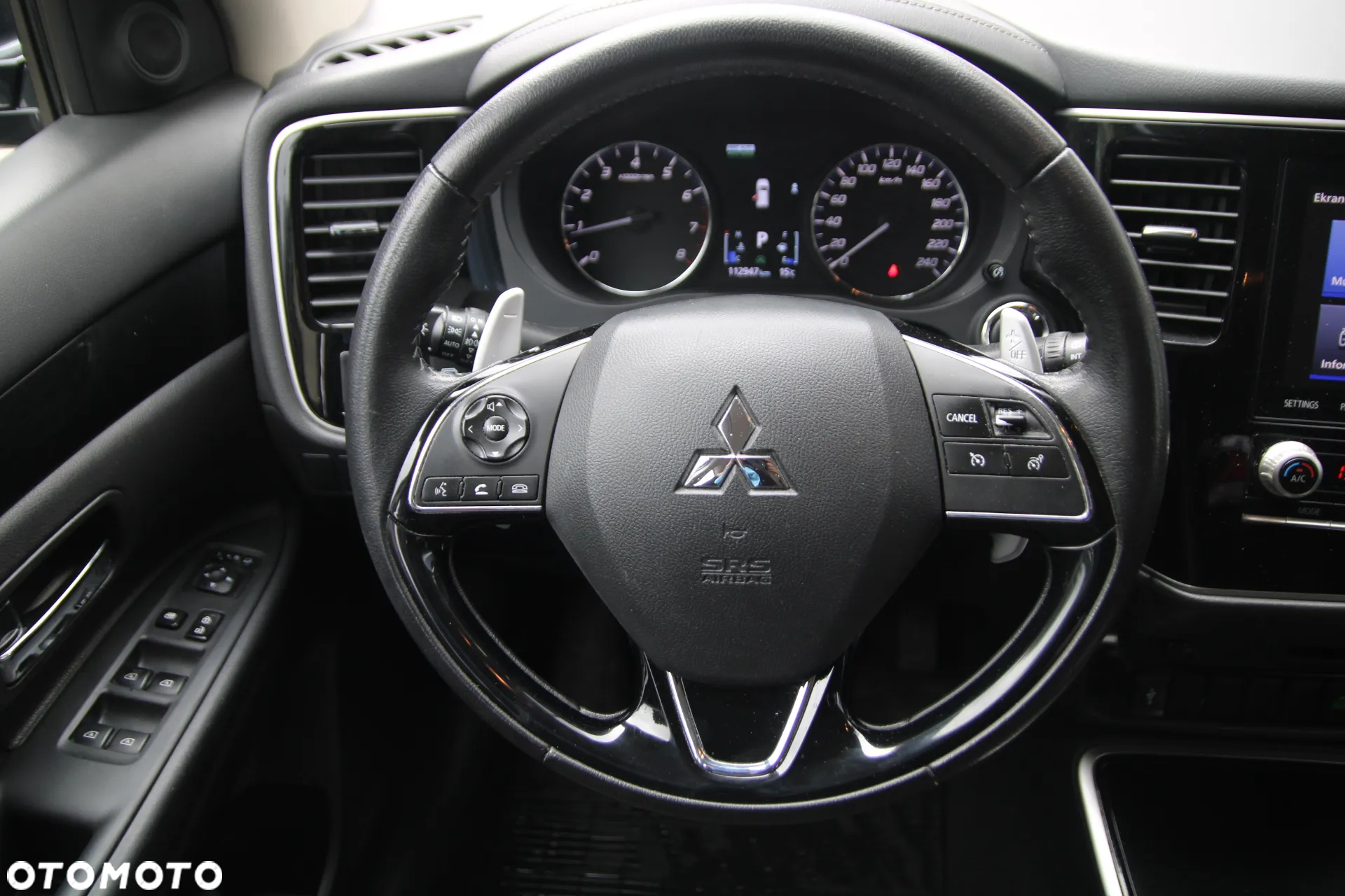Mitsubishi Outlander 2.0 Intense + 4WD CVT - 14