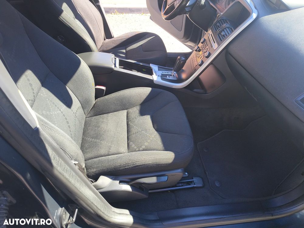 VOLVO XC60 2011 — imagine 4