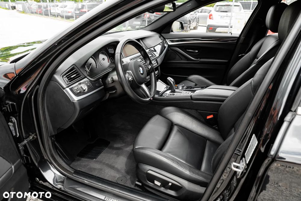 BMW Seria 5 525d xDrive Sport-Aut Modern Line - 18