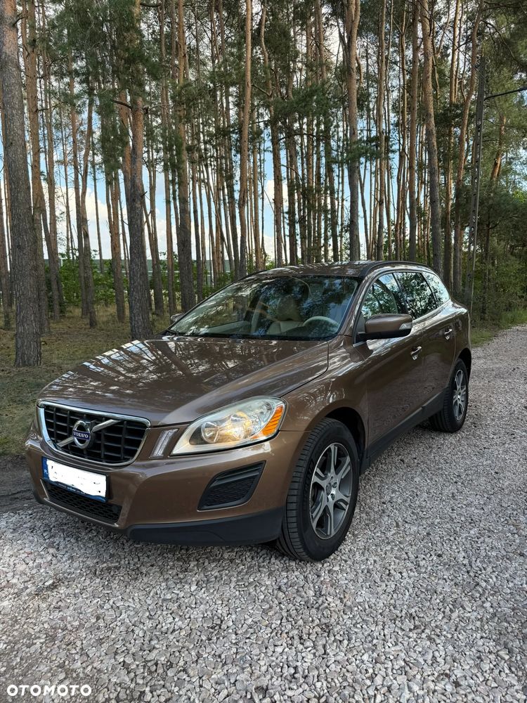 Volvo XC 60 2.0T Momentum - 11
