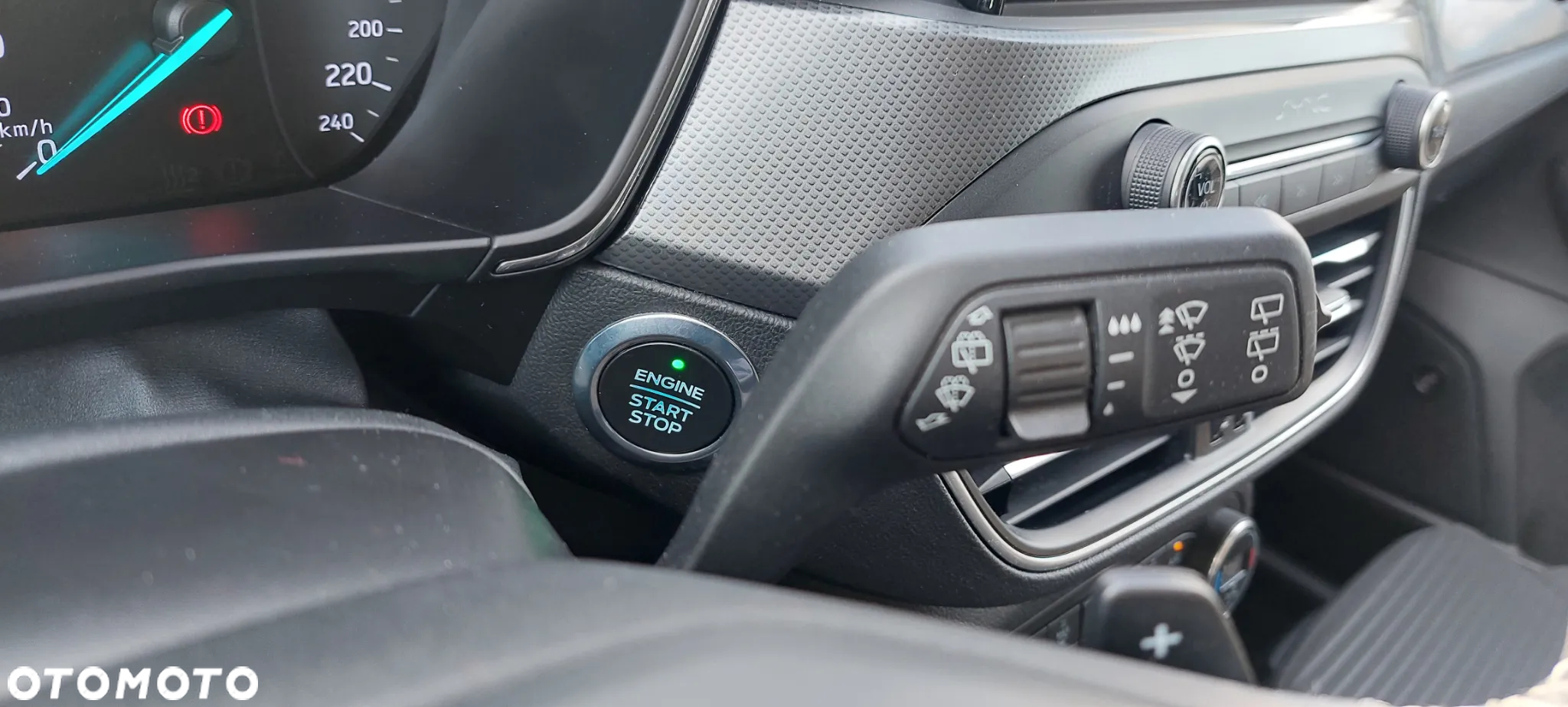 Ford Focus 2.0 EcoBlue Start-Stopp-System TITANIUM - 13