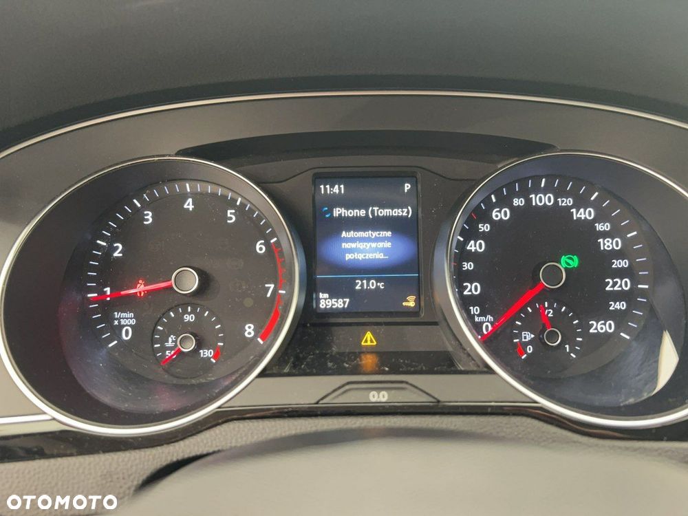 Volkswagen Passat - 14