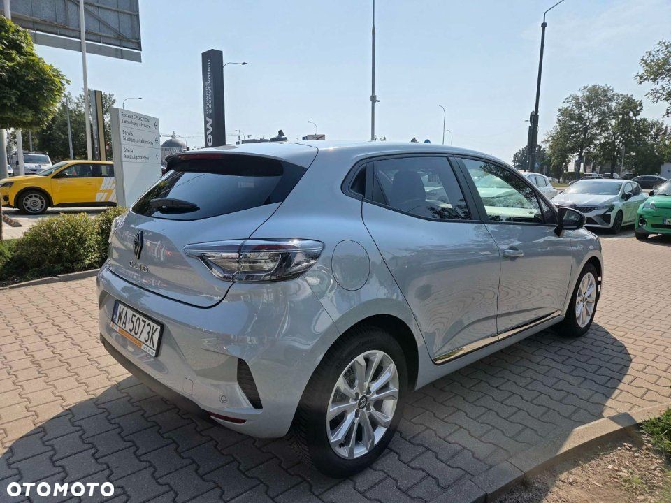 Renault Clio - 7