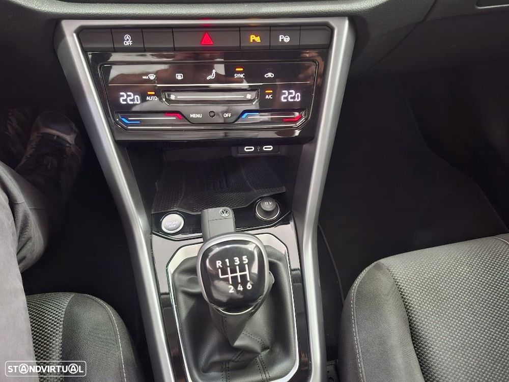 VW T-Roc 1.0 TSI Life - 21