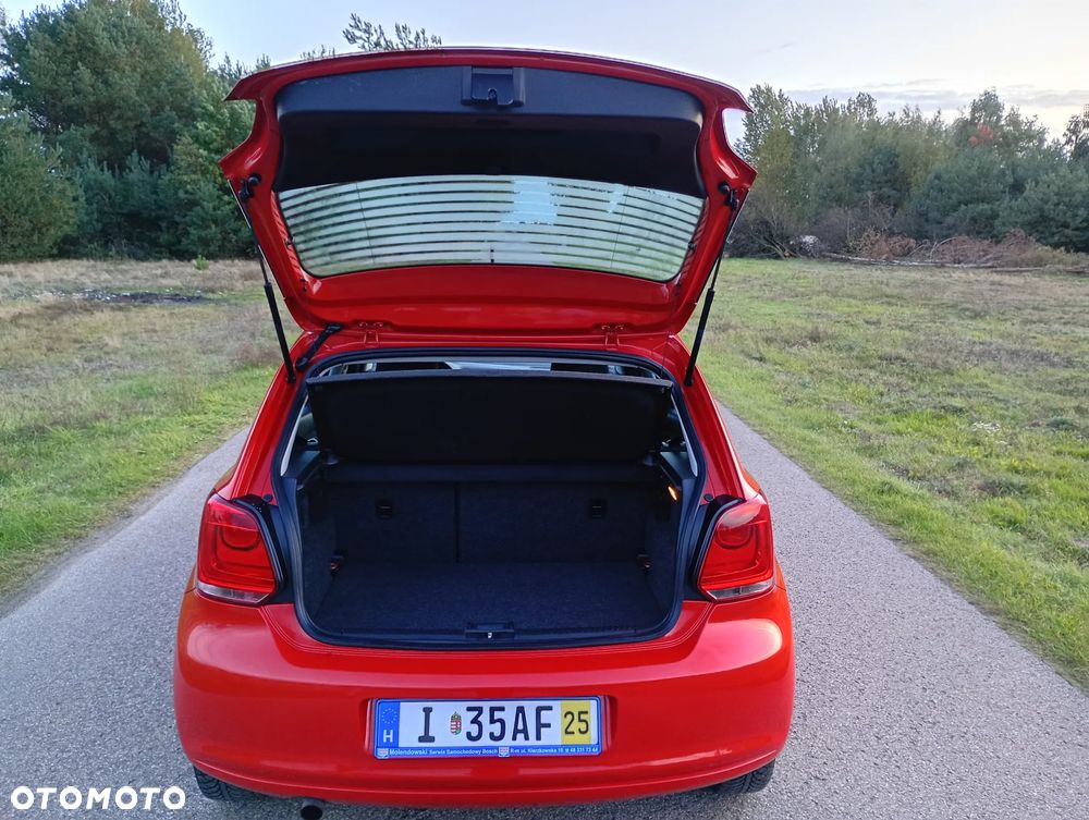 Volkswagen Polo 1.4 16V Trendline - 30