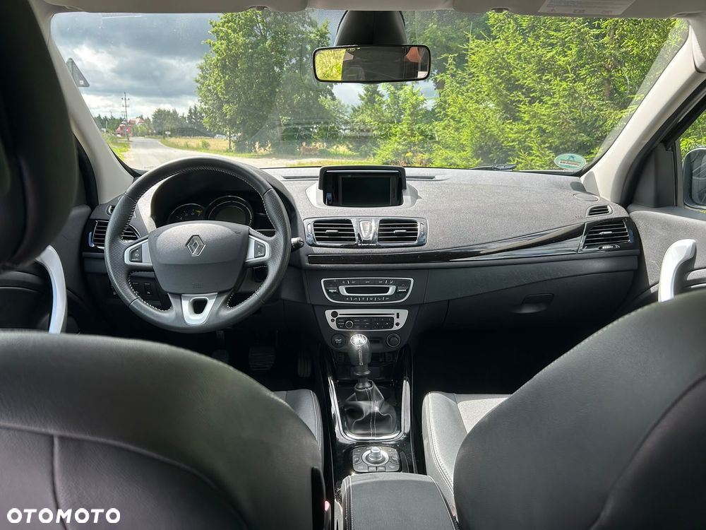 Renault Megane ENERGY TCe 115 Start & Stop Bose Edition - 8