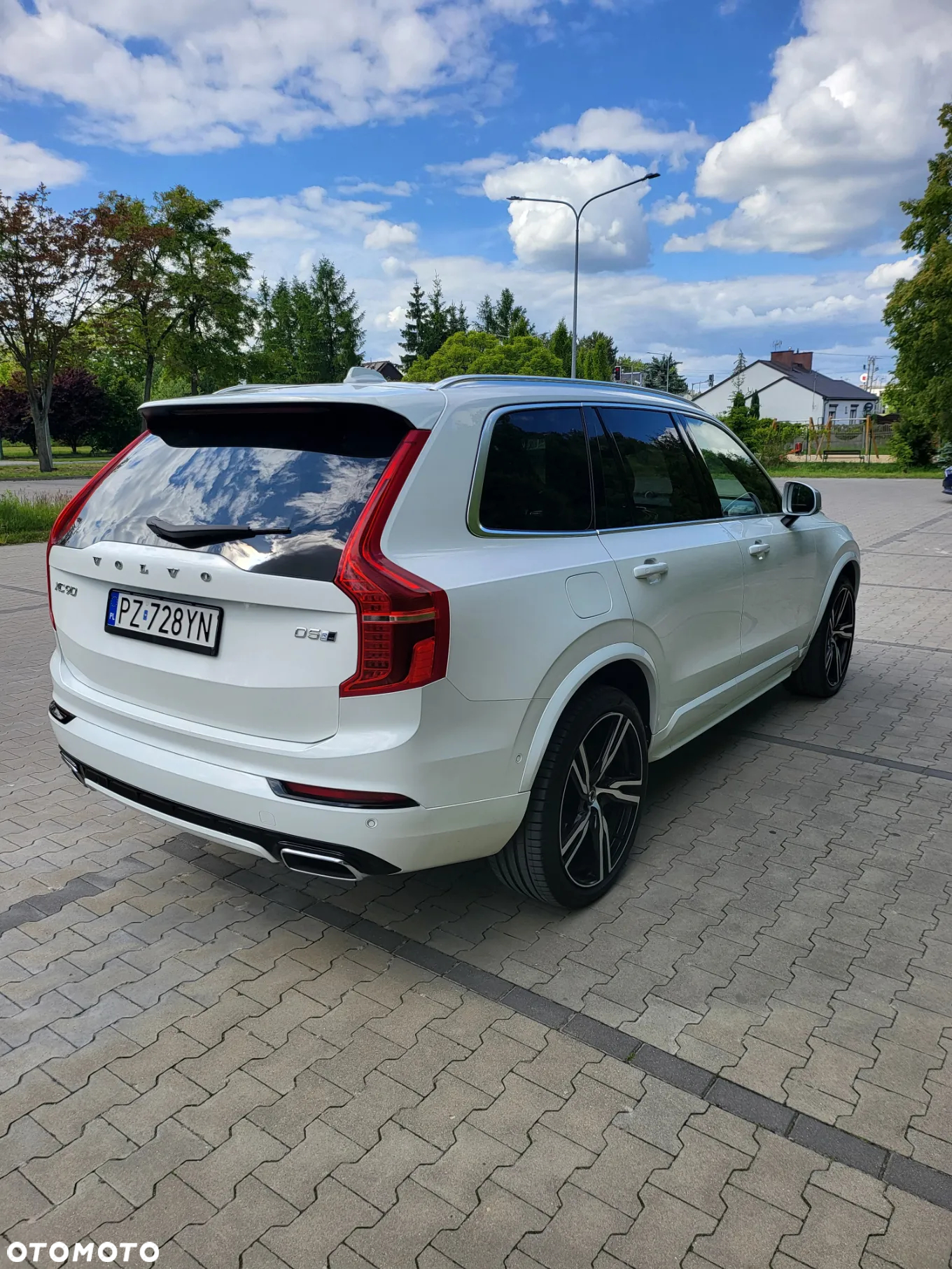 Volvo XC 90 D5 AWD R-Design - 3