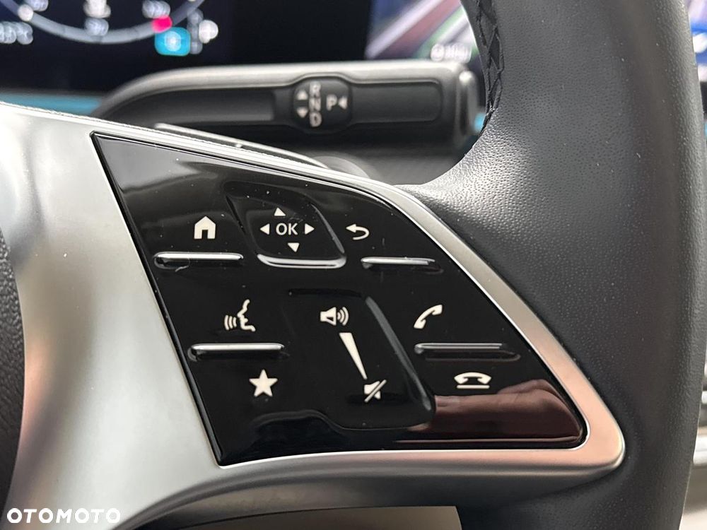 Mercedes-Benz Klasa V 300 d 4-Matic 9G-Tronic Exclusive (d³ugi) - 18