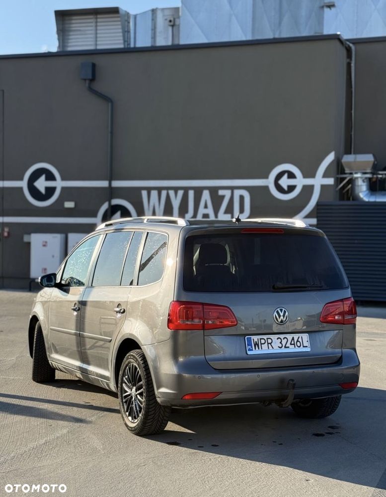 Volkswagen Touran 1.6 TDI DPF Comfortline - 4