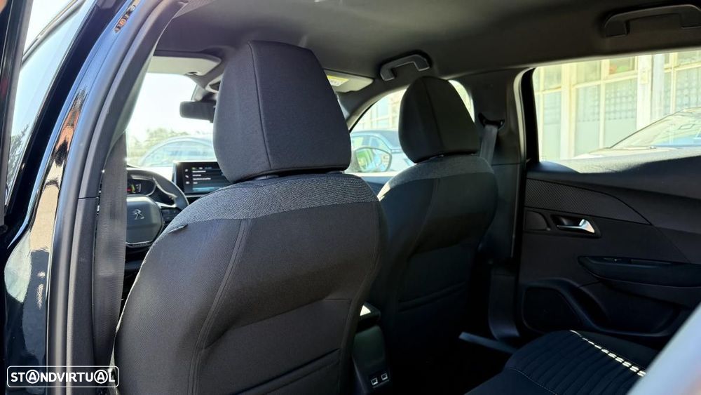 Peugeot e-2008 Active Pack - 17