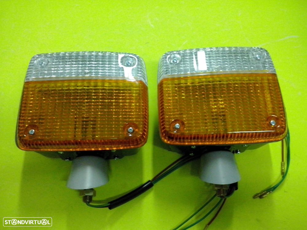 Farolins da frente para o jipe Toyota Land Cruiser BJ40 NOVOS - 1