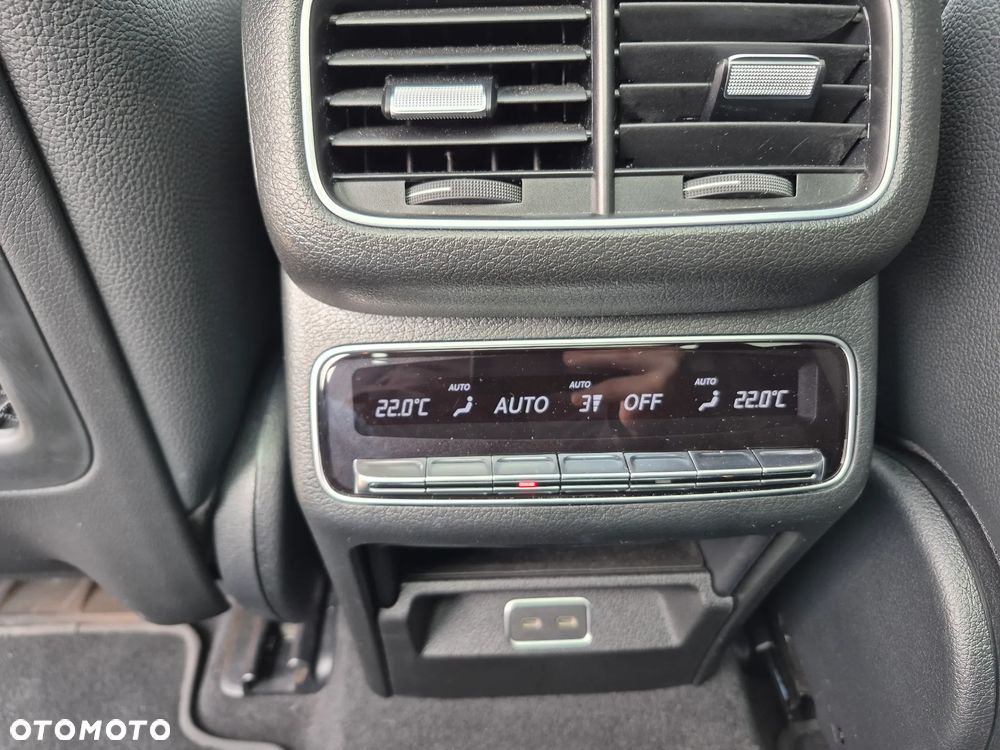 Mercedes-Benz GLE 300 d mHEV 4-Matic AMG Line - 34