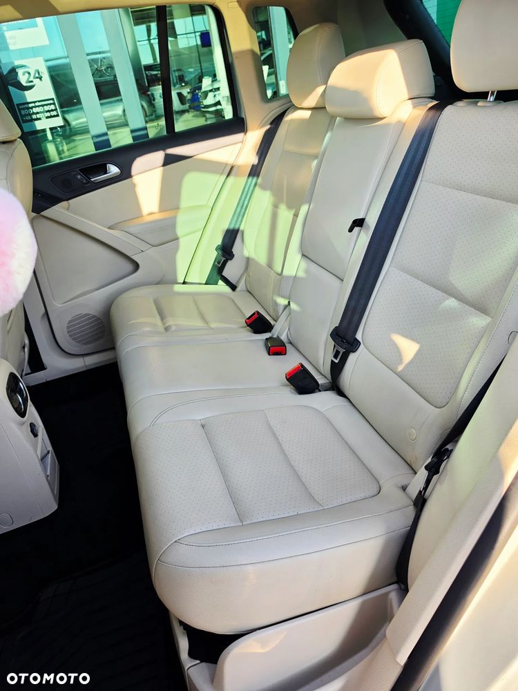 Volkswagen Tiguan - 15