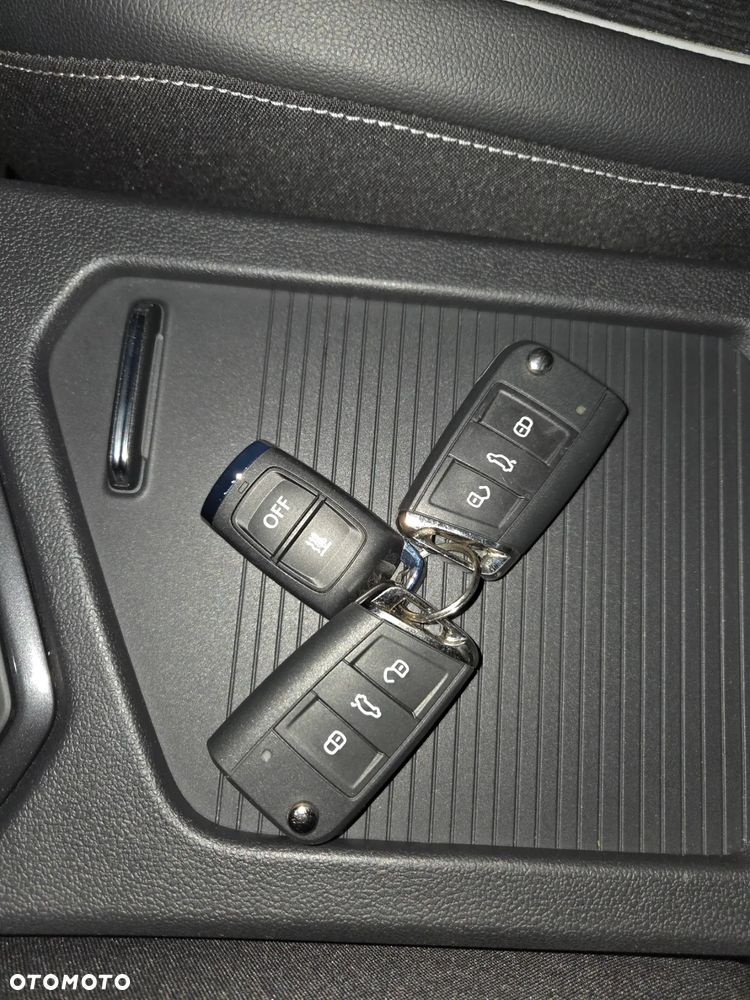 Volkswagen Tiguan Allspace 2.0 TSI OPF 4Motion DSG R-Line - 28