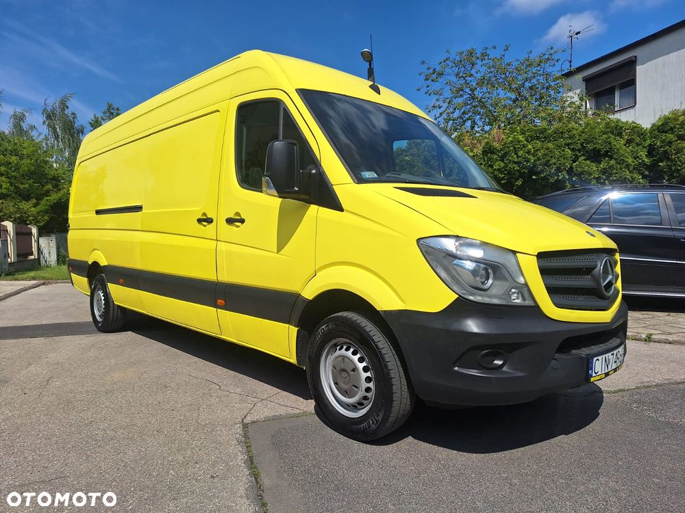 Mercedes-Benz Sprinter - 1