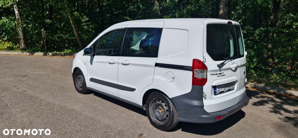 Ford Transit Courier - 3