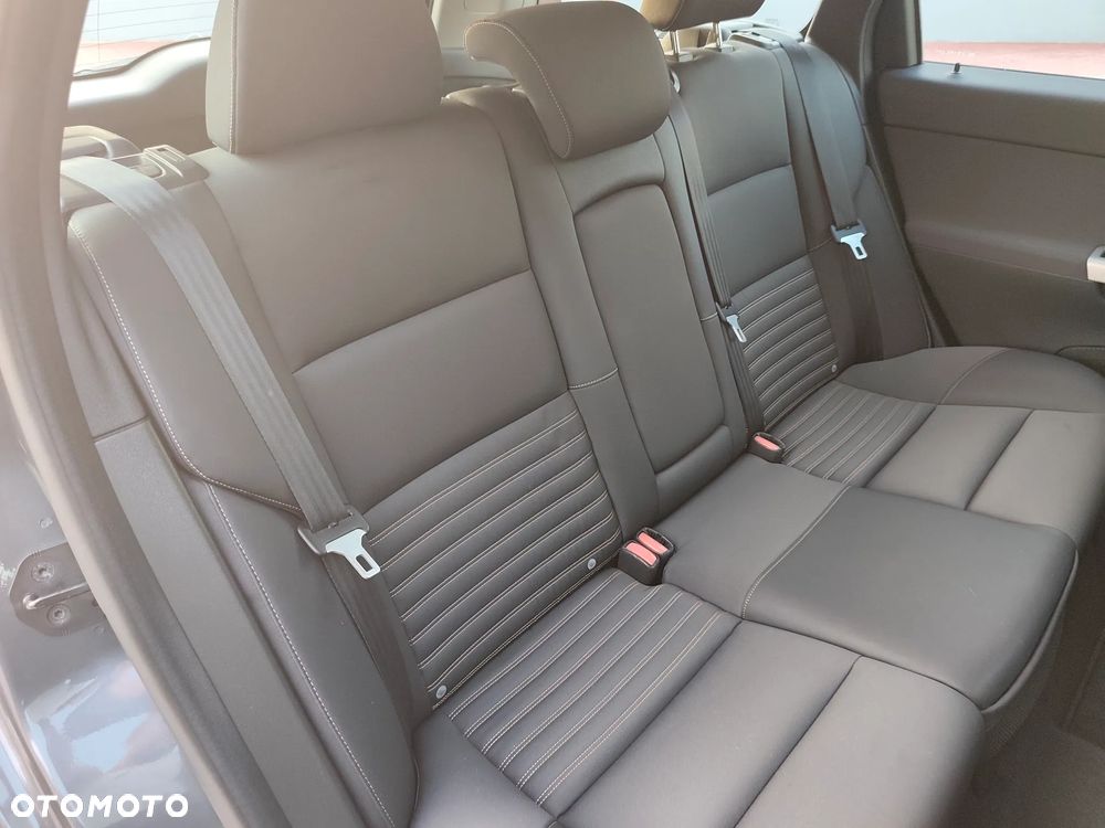 Volvo V50 - 20
