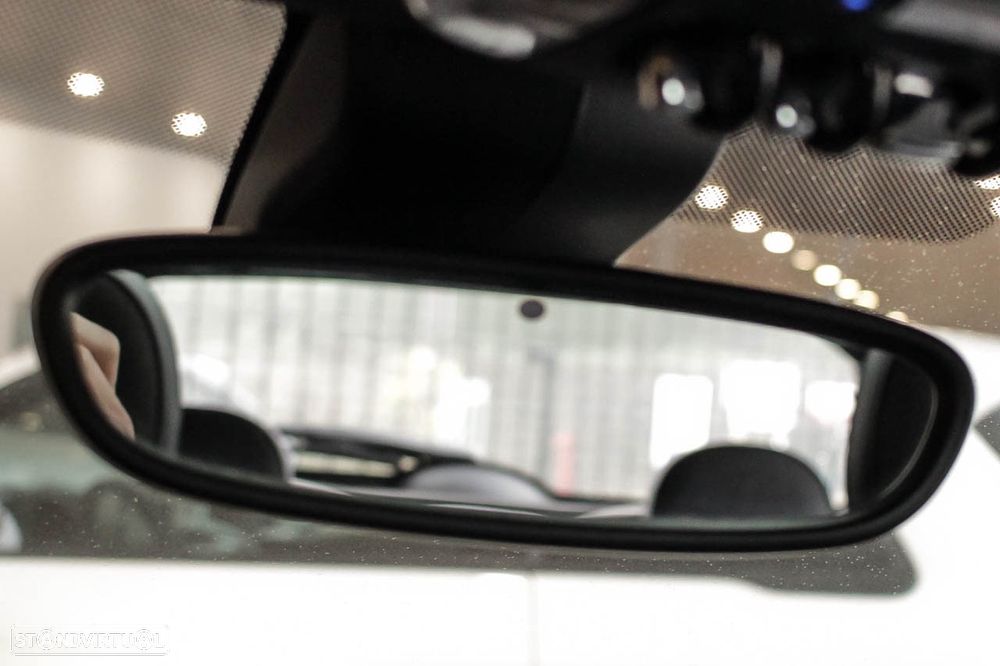 MINI 3 Portas Cooper SE - 18