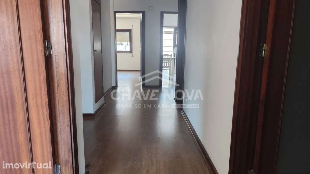 T2 c/garagem box em Mafamude (350m Estação Metro) - Grande imagem: 4/13