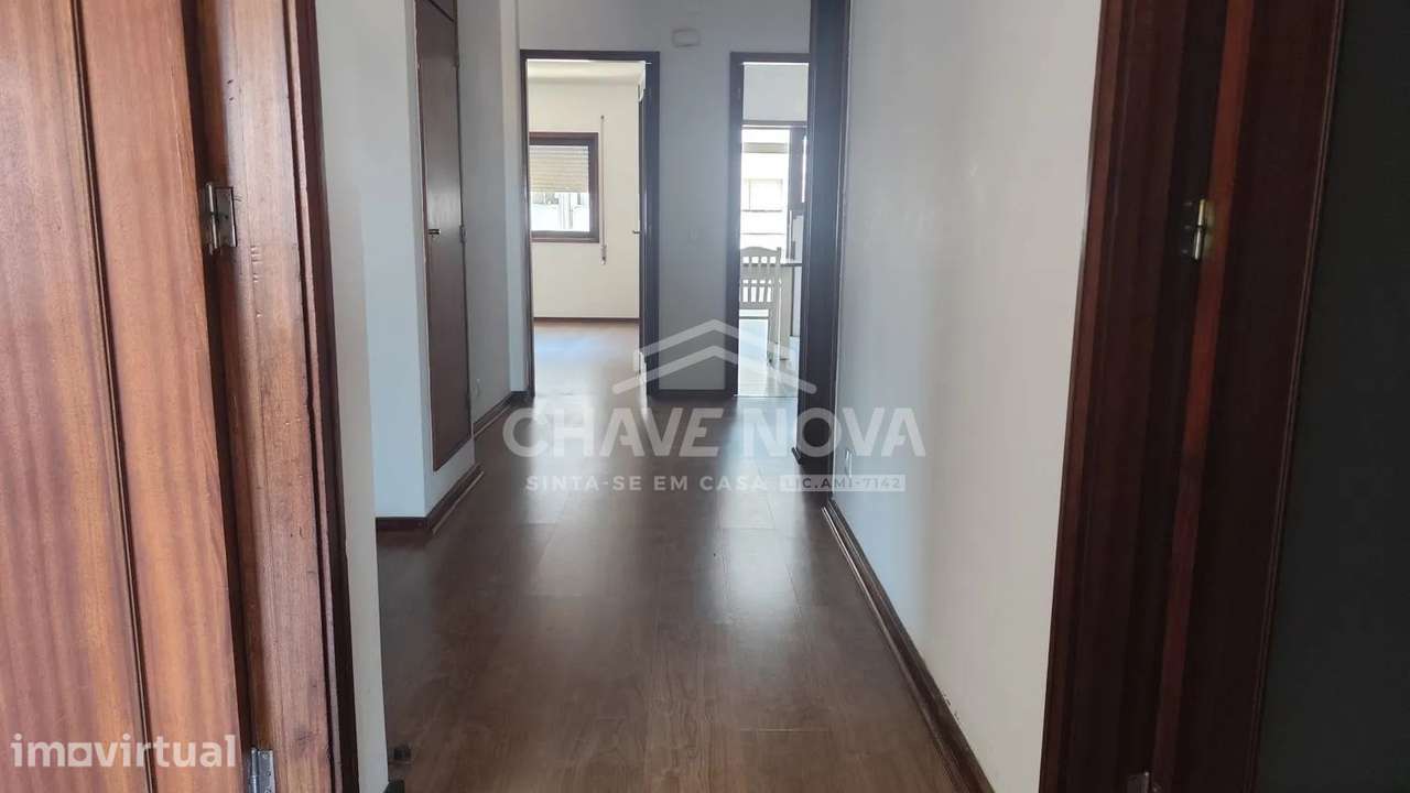 T2 c/garagem box em Mafamude (350m Estação Metro) - Grande imagem: 4/13