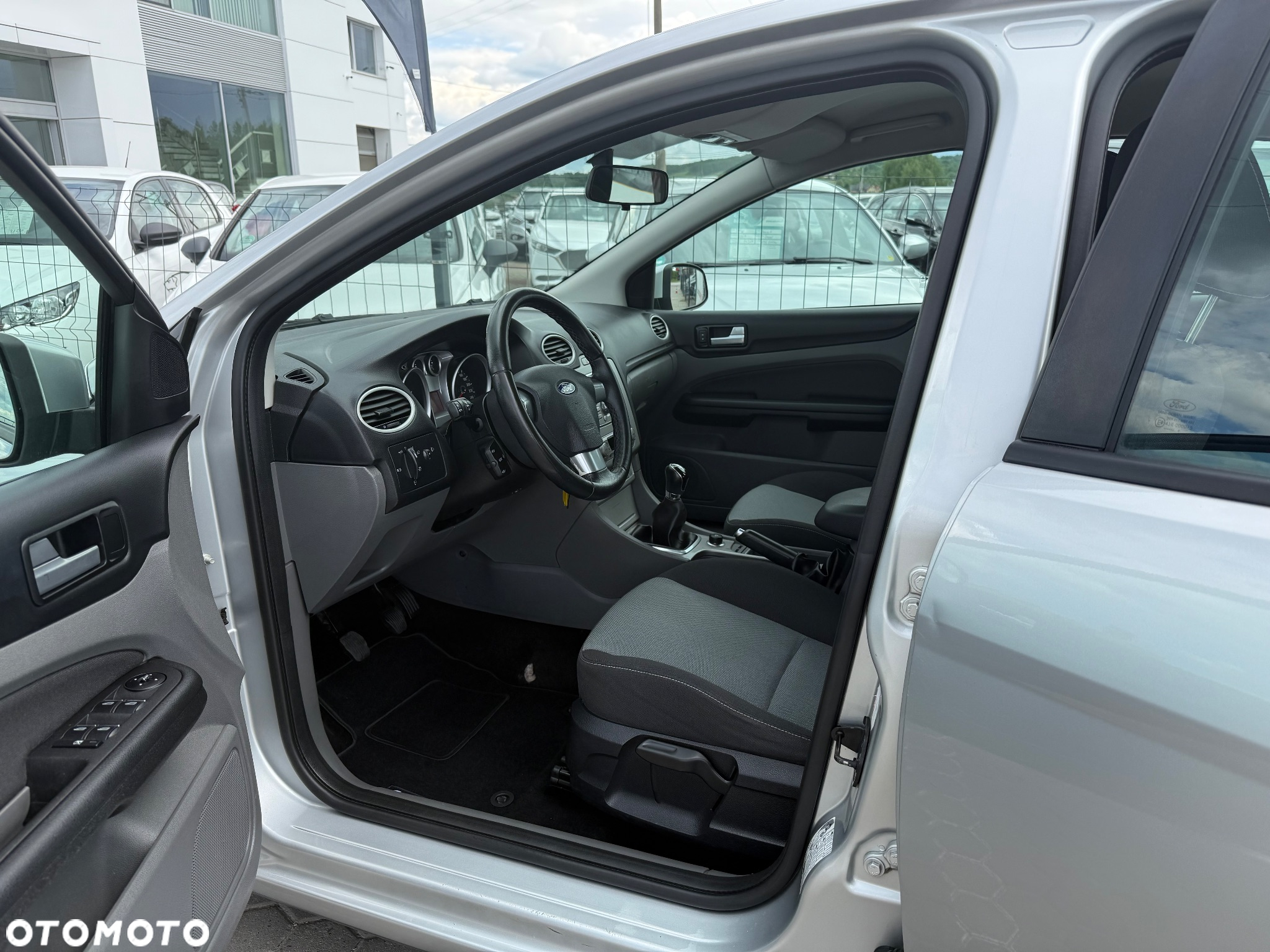 Ford Focus 1.8 Connection - 23