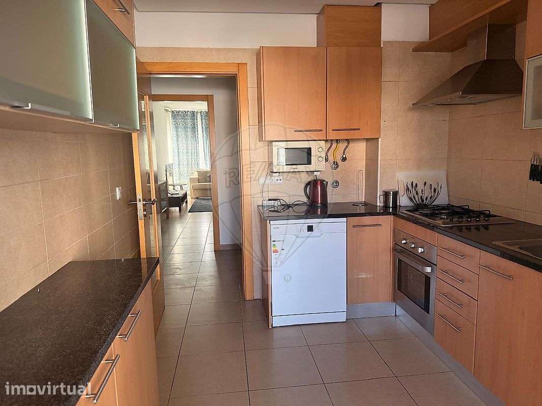Apartamento T2 para arrendamento - Grande imagem: 2/14