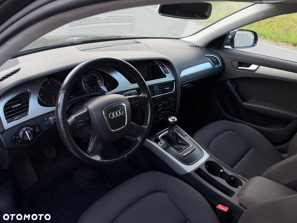 Audi A4 Avant 2.0 TDI - 19